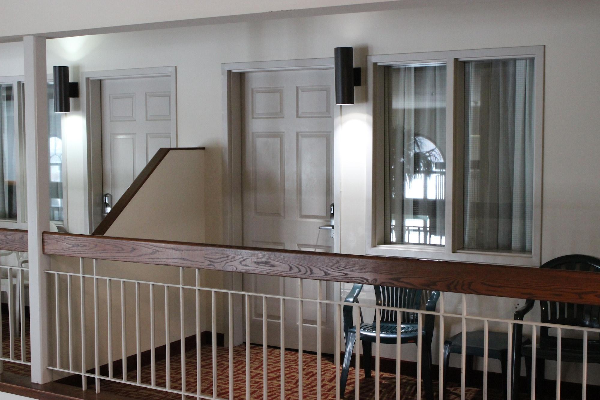 Rodeway Inn Columbia Mall Loop Grand Forks Extérieur photo