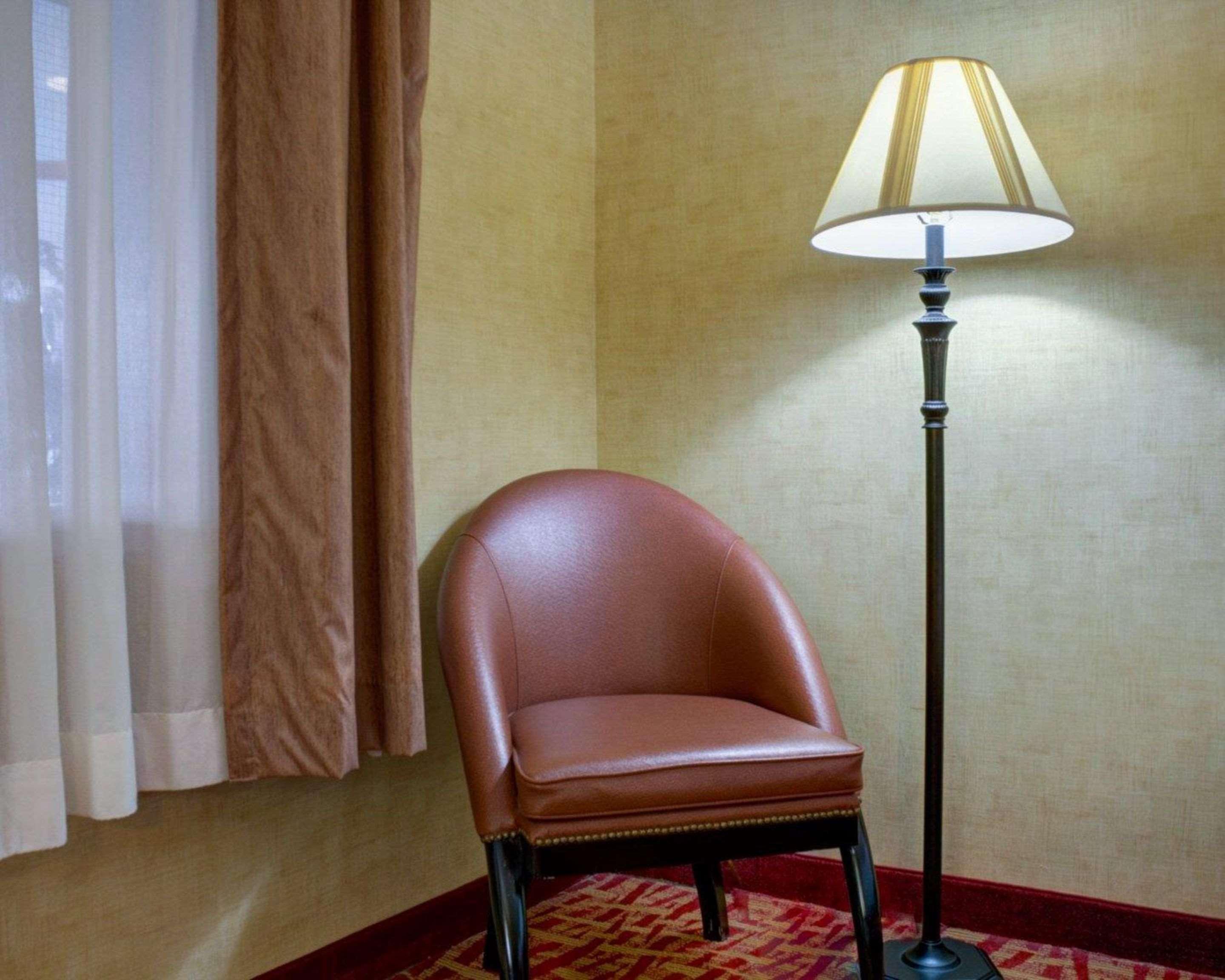 Rodeway Inn Columbia Mall Loop Grand Forks Extérieur photo