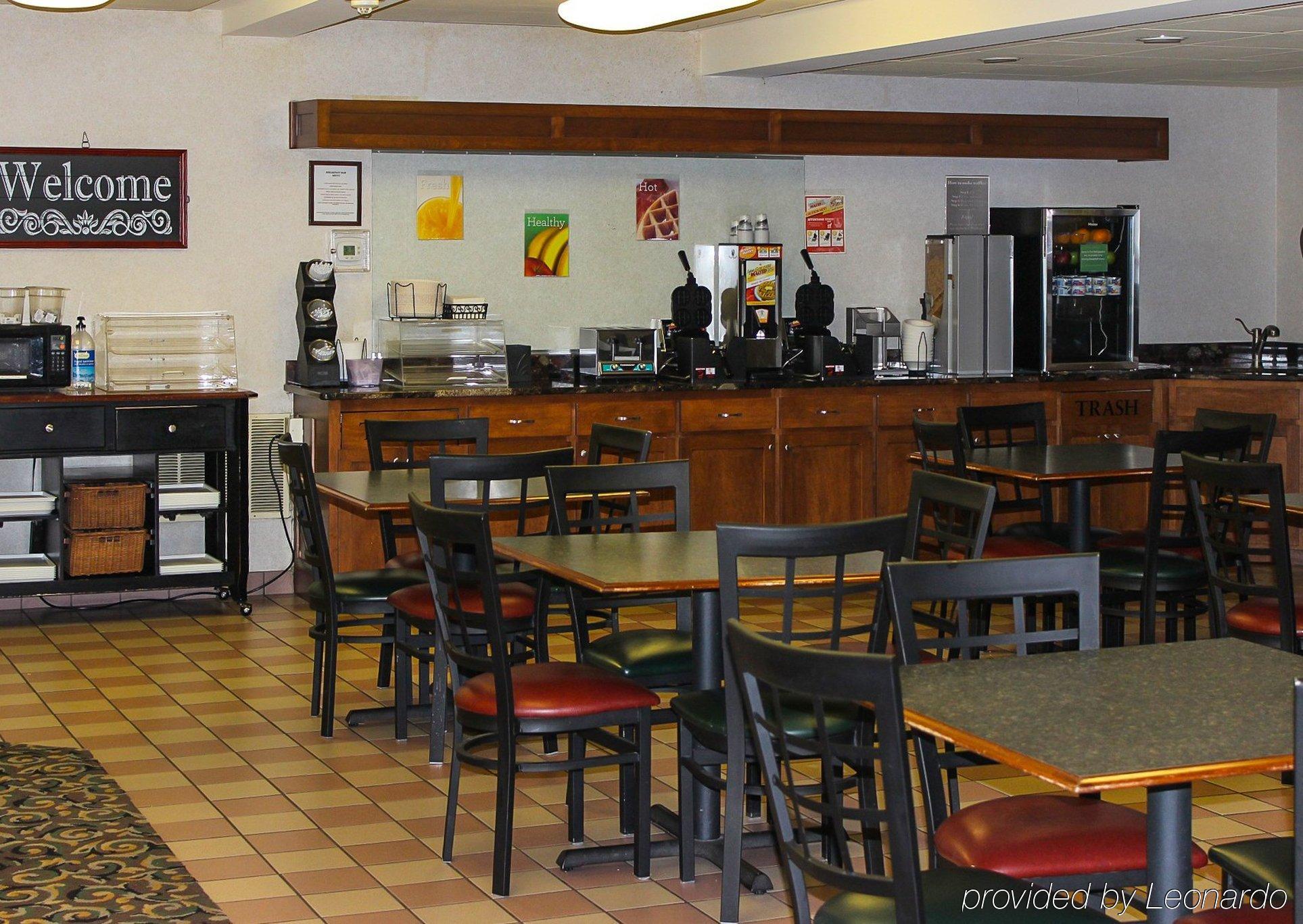 Rodeway Inn Columbia Mall Loop Grand Forks Extérieur photo